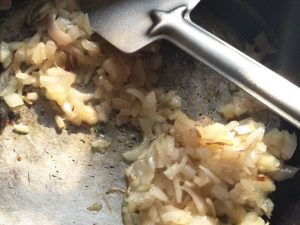 Onion shallow fried